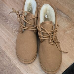 Tan Faux Fur Lined Boots